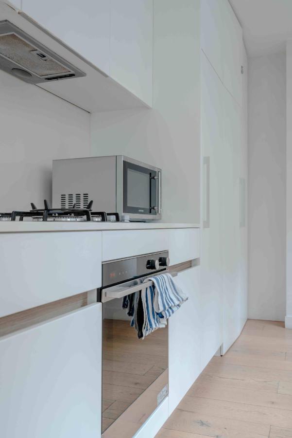 Absolute Collins Apartments Мельбурн Экстерьер фото