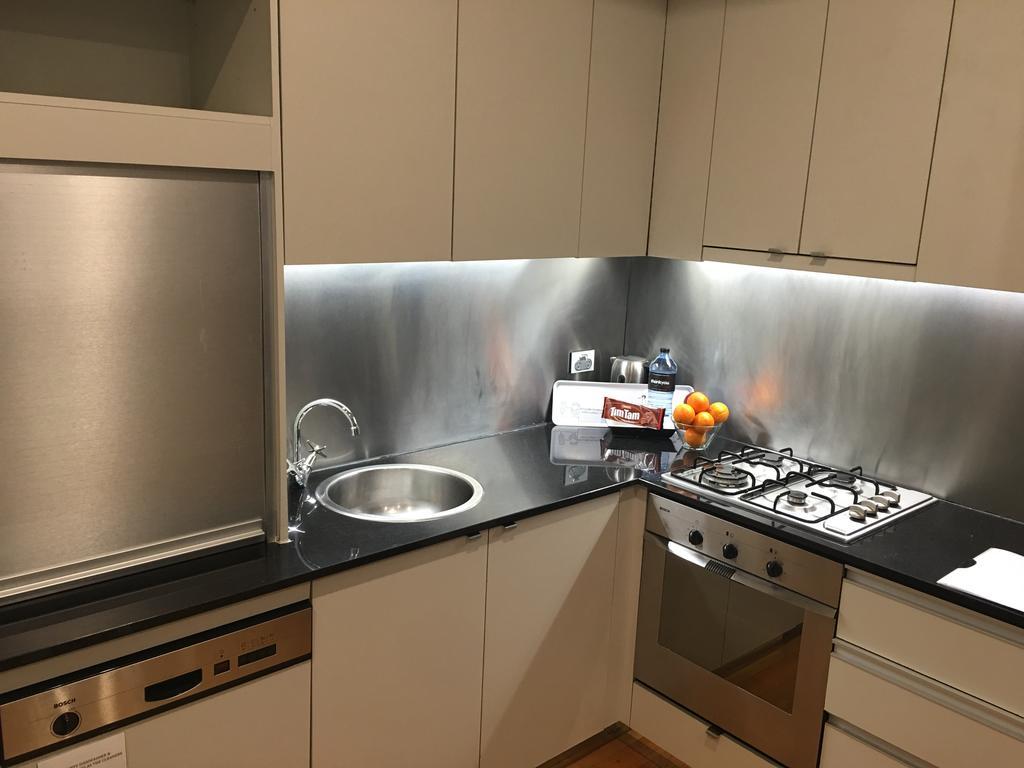 Absolute Collins Apartments Мельбурн Экстерьер фото